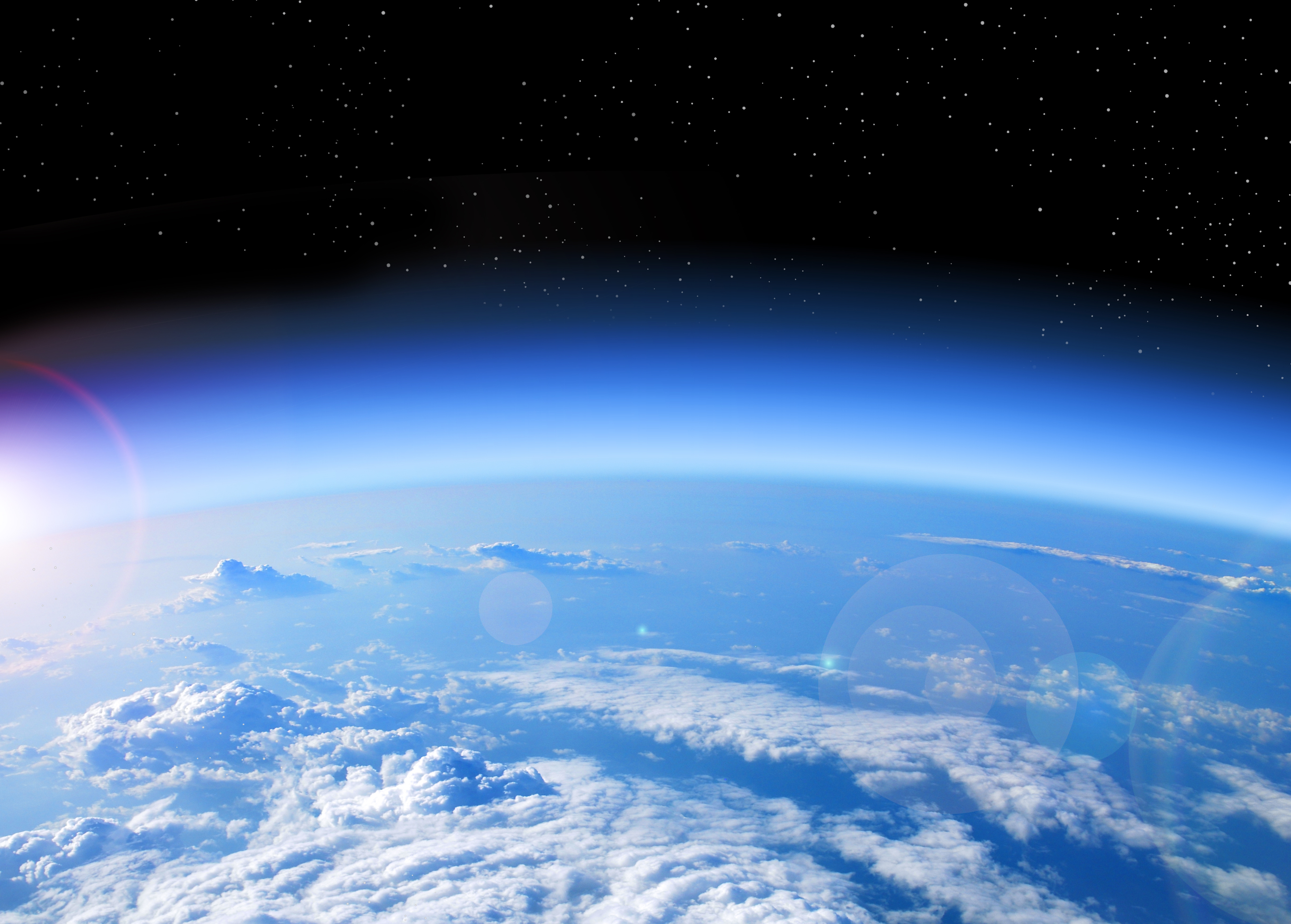 blaue gebogenen Erdatmosphäre und schwarzer Sternenhimmel